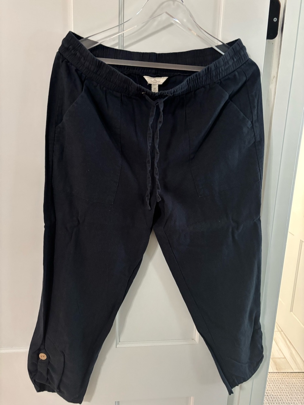 Relaxed Drawstring women’s Capri Pants - Navy